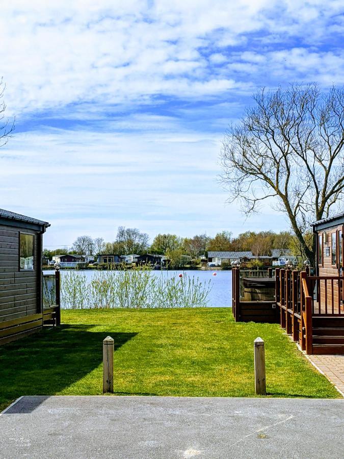 Tattershall Lakes - Merlin Point Hotel ภายนอก รูปภาพ